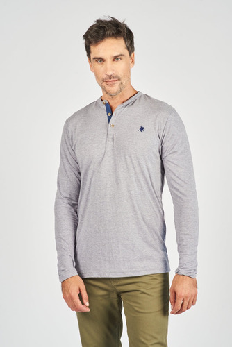 Remera Cuello Mao Con Botones Manga Larga Oxford Polo Club