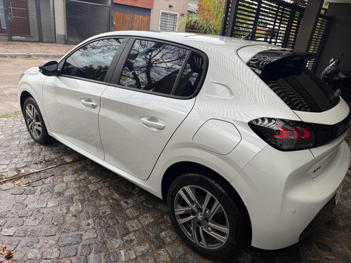 Peugeot 208 1.6 Feline Tiptronic