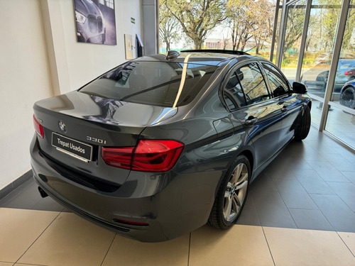 BMW Serie 3 3.0 330i Sedan Sport Line 252cv