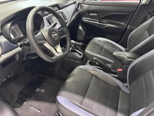 Nissan Versa 1.6 Advance Cvt