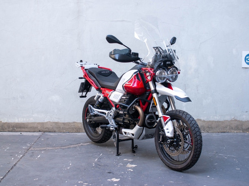 Imagen 4 de 25 de Moto Guzzi V85tt - Usado Con Accesorios