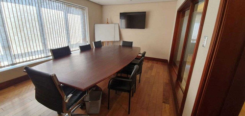 Imagen 3 de 10 de Arriendo Amplia Oficina De 250, Frente Plaza De Armas
