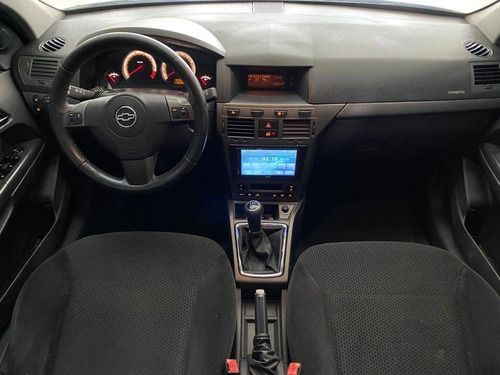 Imagem 11 de 11 de Chevrolet Vectra 2.0 Mpfi Gt Hatch 8v Flex 4p Automático