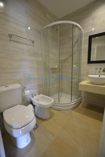 Venta Casa Ideal Para Disfrutar Rodeada De Pinos Con Piscina