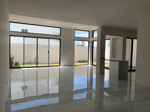 Imagen 13 de 26 de Se Renta Casa En La Condesa Juriquilla, 3 Recamaras, Roof Ga