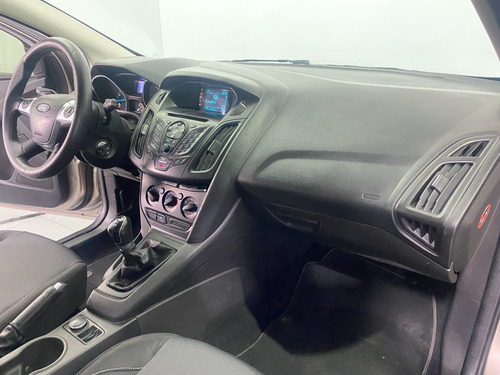 Imagen 2 de 14 de Ford Focus 3 1.6 S 5p Mt 2014-imolaautos