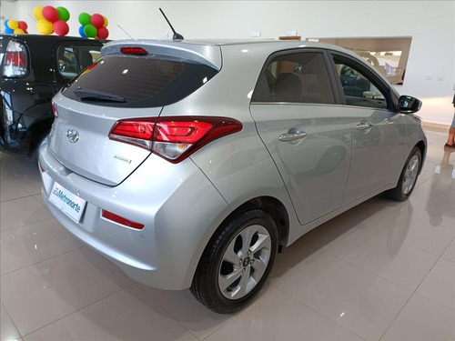 Imagem 4 de 10 de Hb20 1.6 Premium 16v Flex 4p Automático
