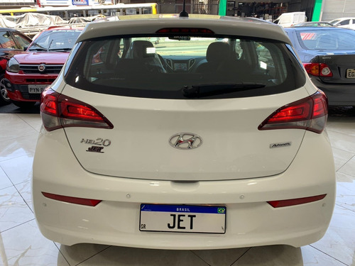 Imagem 4 de 14 de Hyundai Hb20 1.6 Comfort Plus Aut