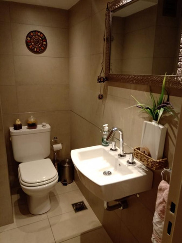 Imagen 10 de 18 de Semipiso De Dos Dormitorios · 90 M² · Con Cochera