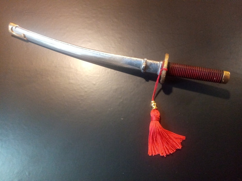 Miniatura Katana- Toledo- Mide 28 Cm Con Vaina. A Restaurar (Usado)