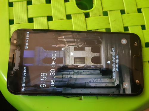 Samsung Galaxy J7 Pro 32gb Detalle Pantalla Rota