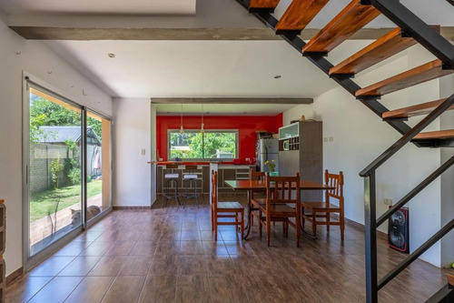 Imagen 18 de 30 de Casa Venta - 1 Dormitorios 2 Baños - 300mts2 Totales - Villa Elisa