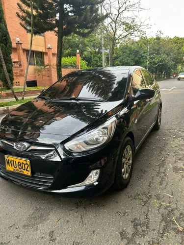 Hyundai Accent 1.6l 4 p
