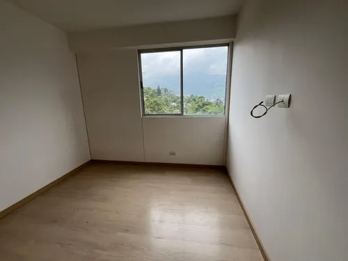 Arriendo Apartamento En Loma De Las Brujas