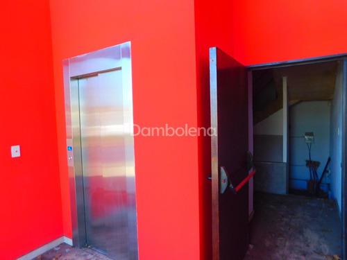 Imagen 10 de 27 de Oficina En Venta O Permuta Ubicado En Moreno, Moreno