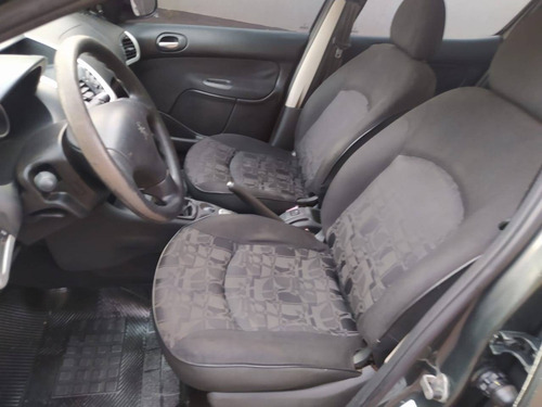 Imagem 7 de 9 de Peugeot 207 1.4 Xr 8v Flex 4p Manual