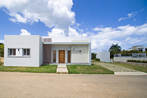 Hermosa Villa Con Piscina Privada En Sosúa, Puerto Plata Wpv02