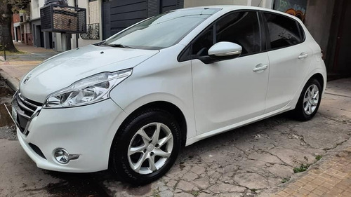 Peugeot 208 Allure Touchscreen