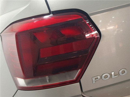 Imagem 12 de 14 de Volkswagen Polo 1.0 Mpi Total Flex Manual