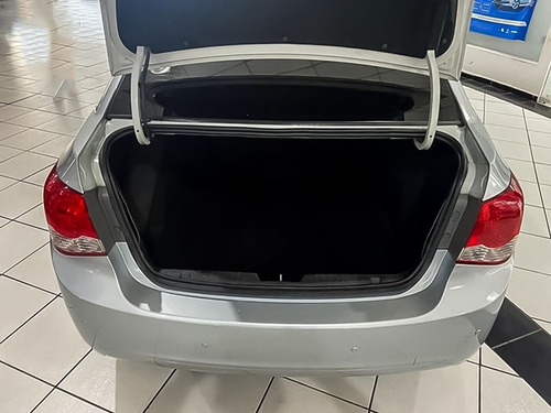 Imagem 7 de 10 de Chevrolet Cruze 1.8 Lt 16v Sedan 2012