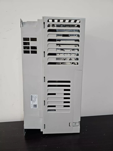 Allen Bradley Powerflex 755 15 Hp 440v 20g11nd022aa0nnnnn (Usado)