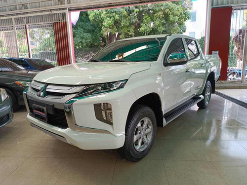 Mitsubishi L200 2022