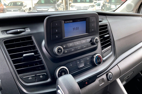 Imagen 6 de 25 de Ford Transit 4 Pts Van Mediana, 37l, Ta