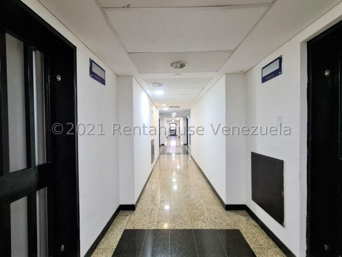 Imagen 4 de 12 de La Lagunita Centro Comercial Paseo El Hatillo Oficina En Venta Jesús Enrique Díaz 22-18463 Caracas