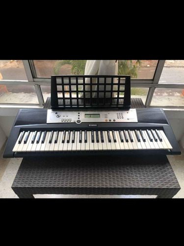 Organeta Yamaha Psr - E203