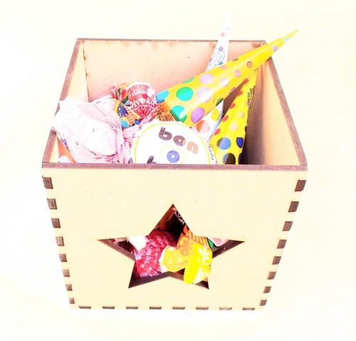 Imagen 1 de 3 de Candy Bar Caja Estrella Calada Souvenir - Mdf / Fibrofacil