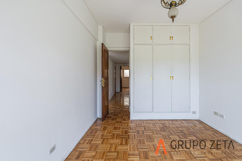 Departamento En Recoleta Luminos Cuatro Ambientes Hospital Rivadavia