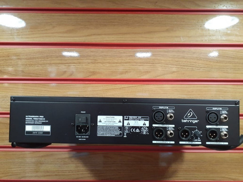 Equalizador Behringer Ultragraph Pro Fbq3102hd