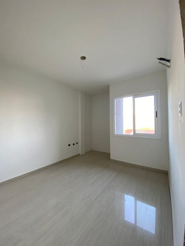 Town House A Estrenar En Obra Blanca La Esmeralda San Diego Edo. Carabobo Cumbres De La Esmeralda Tp Cod: Intth-01