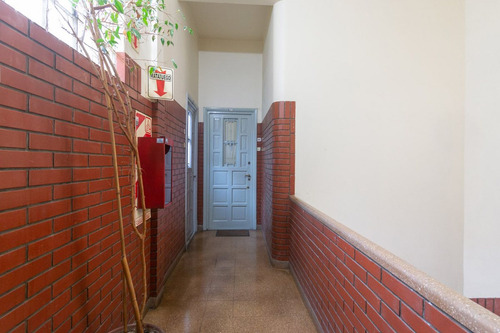 Venta Ph 5 Amb. En Flores A Pocos Mts De Rivadavia
