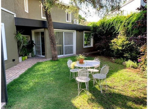 Imagen 19 de 21 de Casa En Venta B° Villa Allende Golf. 4 Dorm.