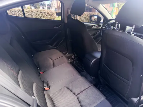 Mazda 3 2.0 Touring At