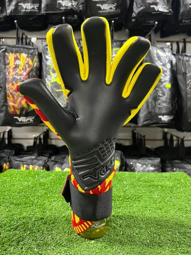 Imagen 6 de 8 de Guantes De Arquero Vgfc Thunder Rojo / Amarillo