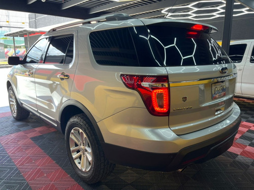 Imagen 6 de 16 de Ford Explorer Limited