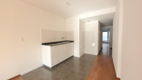 Imagen 1 de 16 de Apartamento, 2 Dormitorios, Ciudad Vieja. B