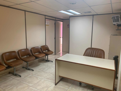 Imagen 2 de 10 de Oficina / Consultorio En Venta