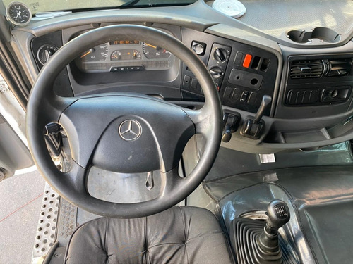 Mb1933 4x2 2010