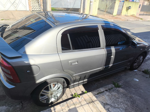 Chevrolet Astra 2.0 Elegance Flex Power Aut. 5p