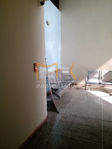 Imagen 12 de 18 de Mk Inmobiliaria Vende Consultorio Médico Mas 6 Acciones En La Policlínica San Juan, San Juan De Los Morros