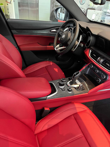 Imagen 7 de 9 de Alfa Romeo Stelvio Veloce 280cv Q4 My 2023