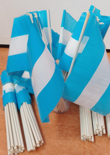 Banderitas Argentina De Desfile Pack X 20 Unidades Celeste Bandera