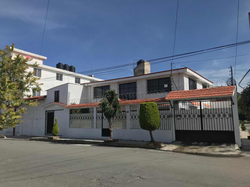 Casa En Venta A Un Costado Del Parque Sierra Morelos, Toluca