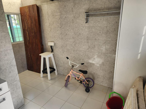Venta Casa 5 Amb, Pileta, Galeria - Barrio Manzanares Chico Apto Crédito