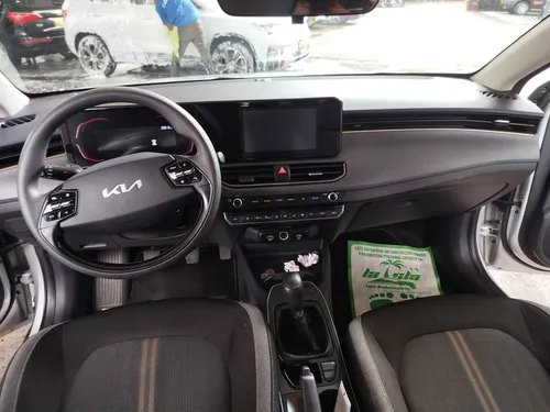 Kia K3 1.6 Desire