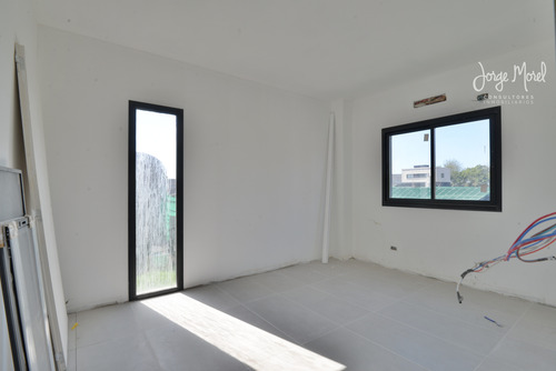 Casa Perimetral #0-100 - Pilar Del Este - Santa Elisa - 113m2 #id 18800