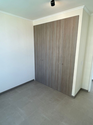 Arriendo 2d+2b Semi Amoblado Vicuña Mackenna 3756 Macul